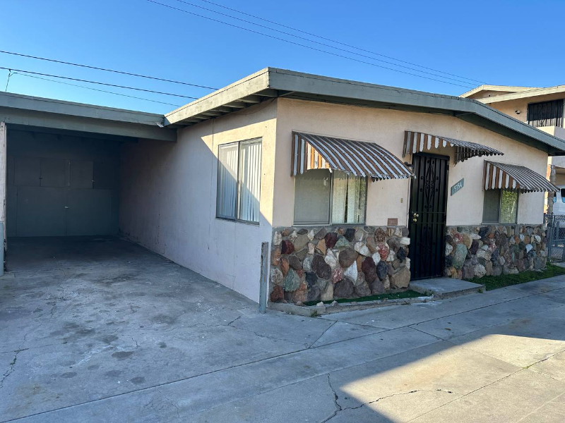 5154 Santa Ana St - Photo 4 of 27