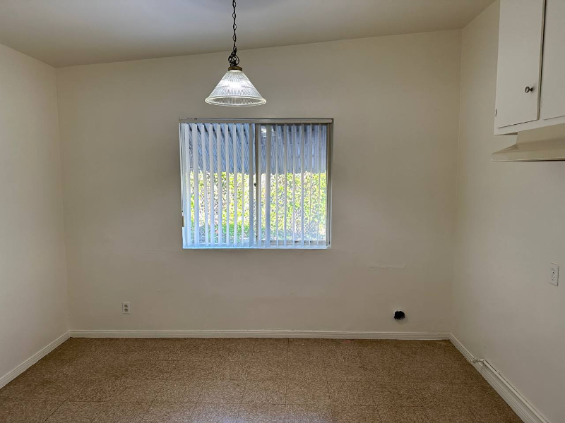 5154 Santa Ana St - Photo 5 of 27