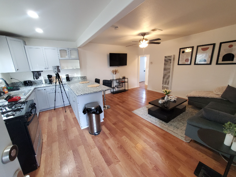 9531 E Avenue T - Photo 3 of 16