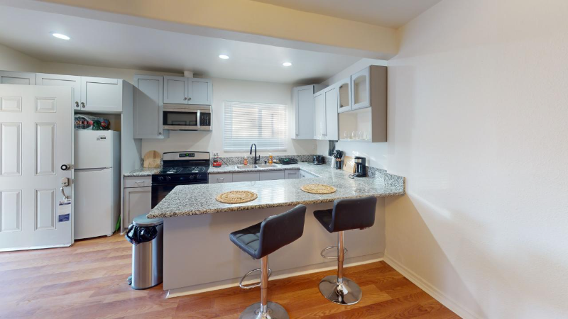 9531 E Avenue T - Photo 6 of 16