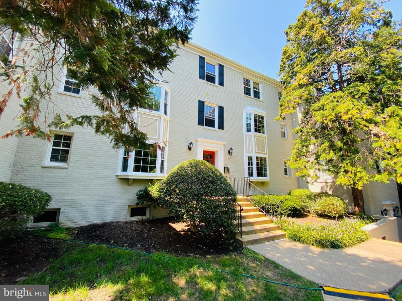 824 S Arlington Mill Dr #202 - Photo 5 of 24