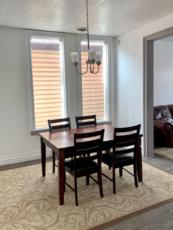 516 W Park St #B - Photo 4 of 12