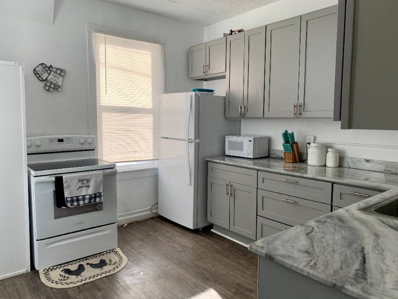 516 W Park St #B - Photo 5 of 12