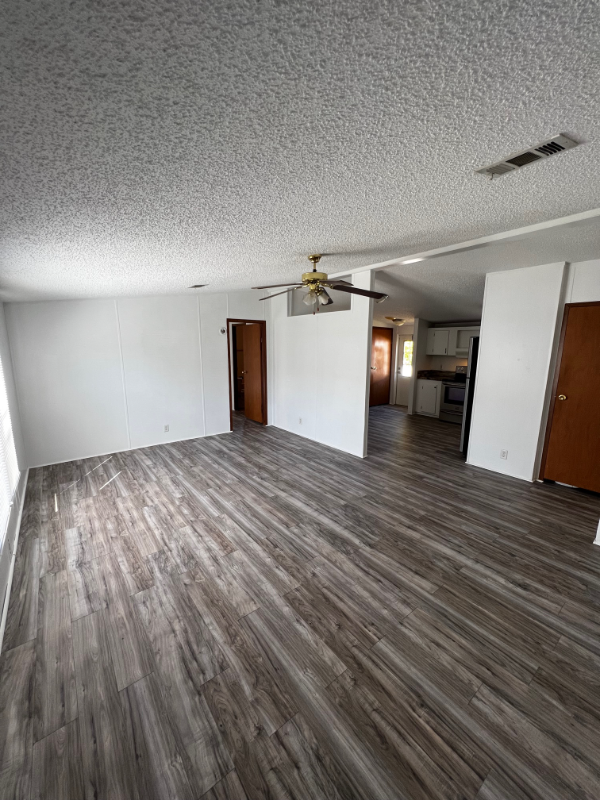 6859 Ne 1st Pl - Photo 3 of 10