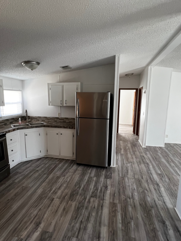 6859 Ne 1st Pl - Photo 5 of 10