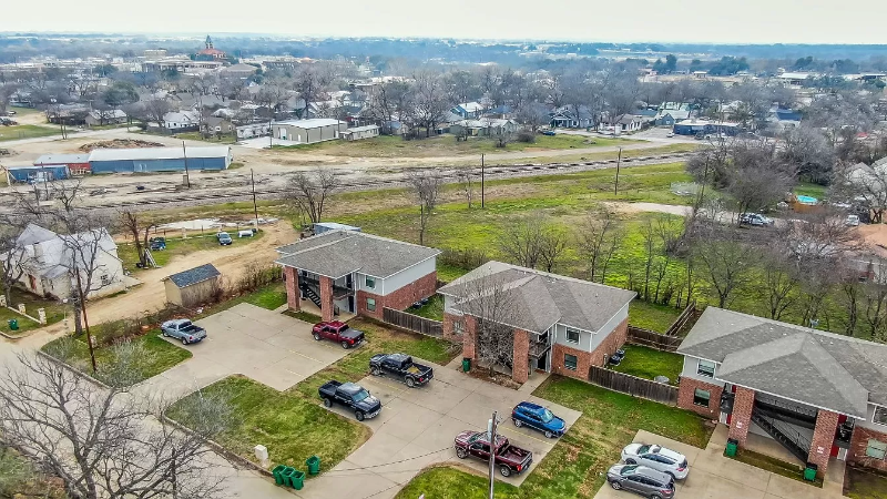 852 W Vanderbilt St #1102 - Photo 3 of 12