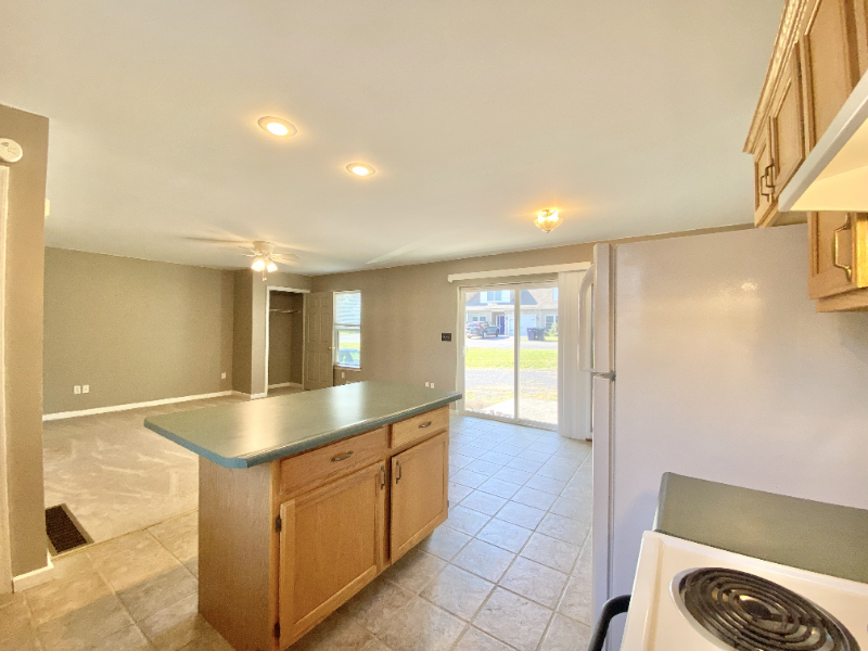 1001 Bloom Rd #104