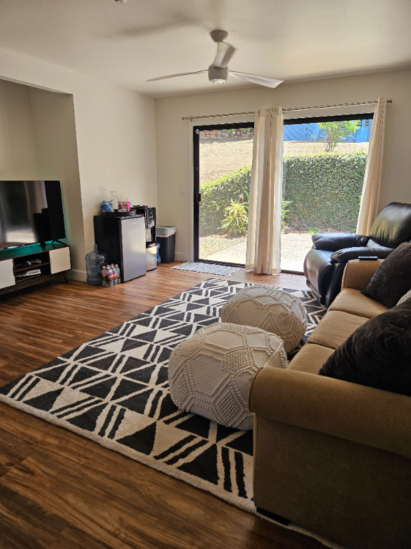 140 Kaupea St - Photo 5 of 28