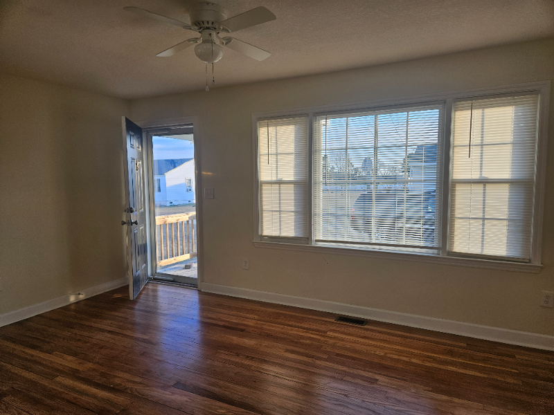 3992 Mark N Smith Rd - Photo 2 of 7