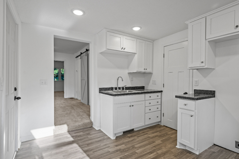 3606 Bryant Ave N #1 - Photo 5 of 12