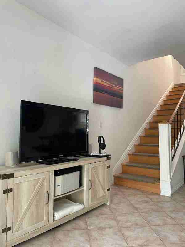 1412 Graham St - Photo 4 of 15