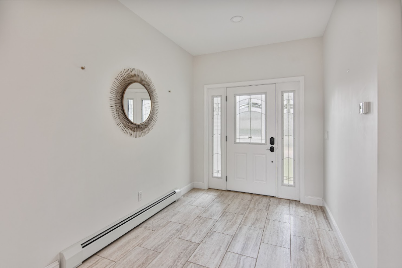 409 Holy Cross Rd - Photo 5 of 32