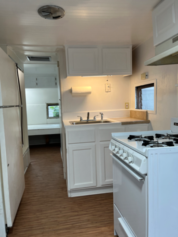 15012 Lemoli Ave - Photo 5 of 11