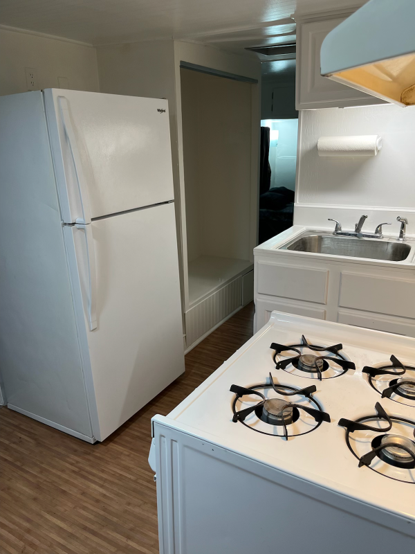 15012 Lemoli Ave - Photo 4 of 11