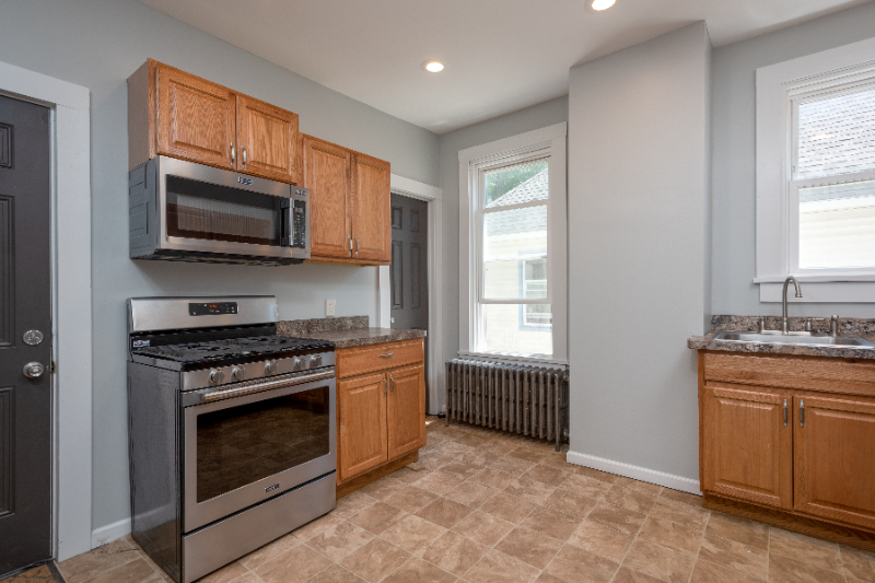 240 Western Ave - Photo 5 of 9