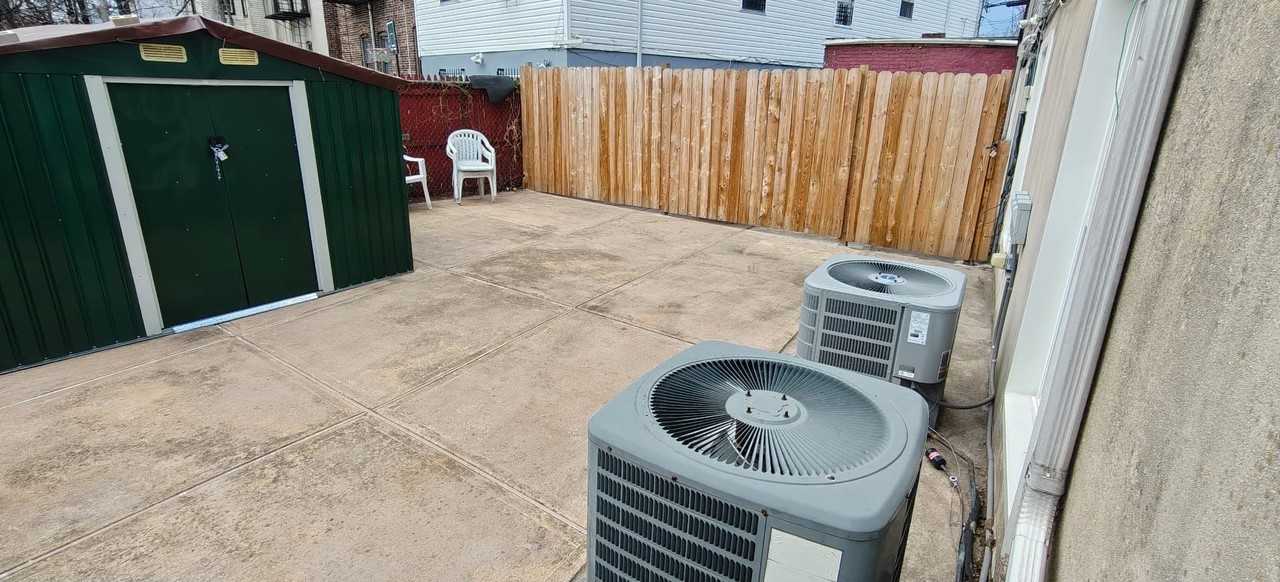 601 Ocean Ave #3 - Photo 3 of 13