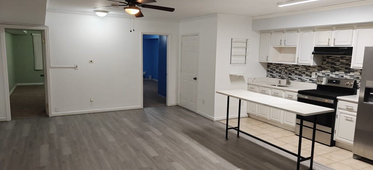 601 Ocean Ave #3 - Photo 4 of 13