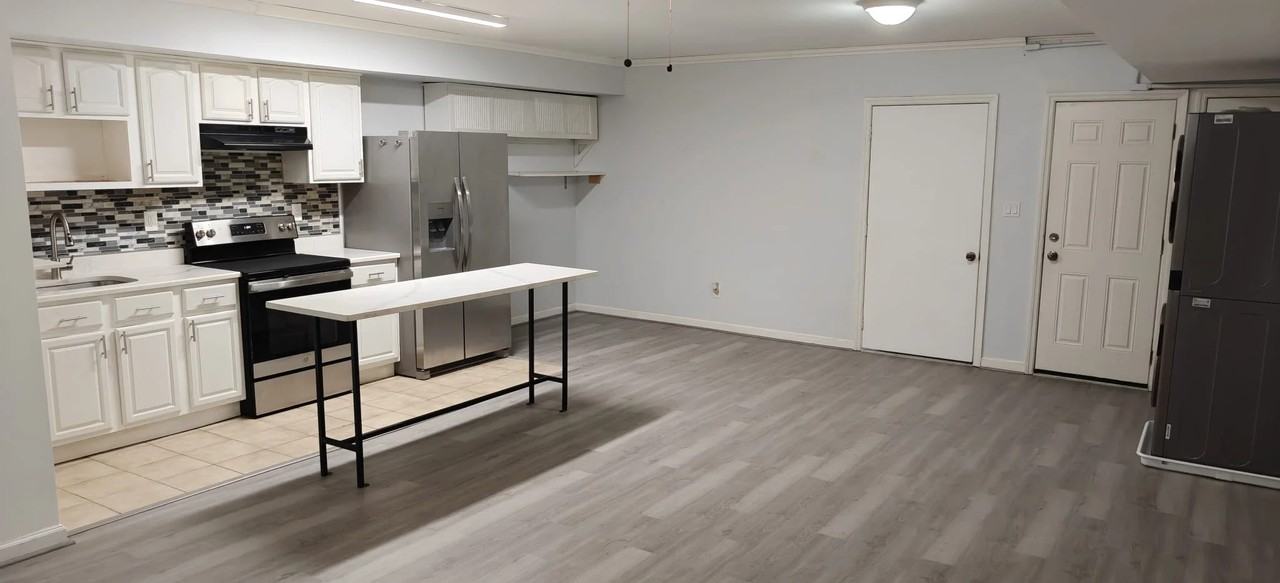 601 Ocean Ave #3 - Photo 5 of 13