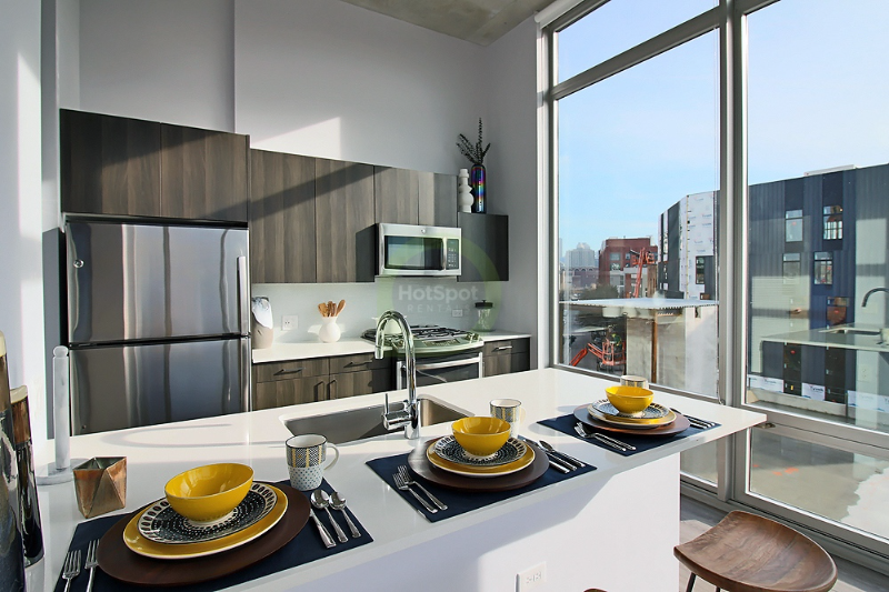 717 N Milwaukee Ave - Photo 4 of 14