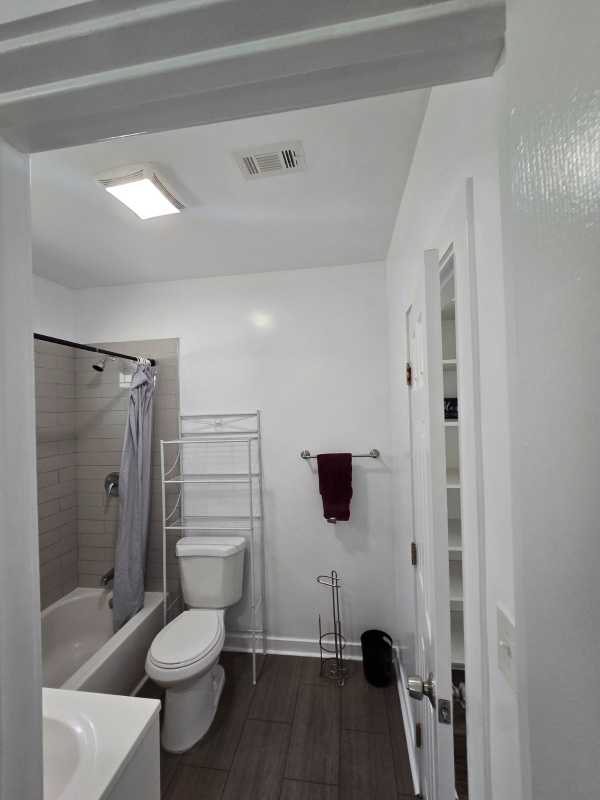 2115 Raymond Ave #2117 - Photo 4 of 14
