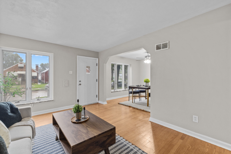 5708 Potomac St - Photo 2 of 26