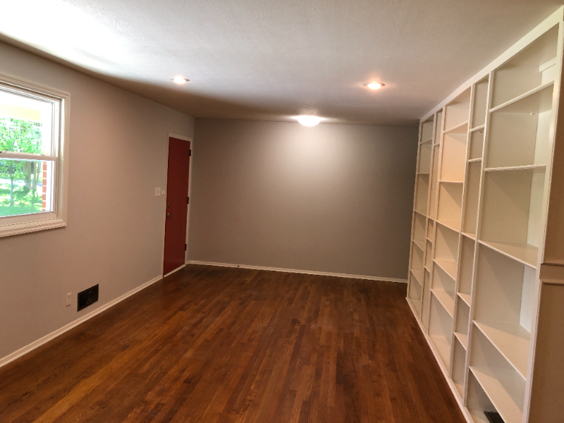 1104 Lynmoor Dr Ne - Photo 4 of 20