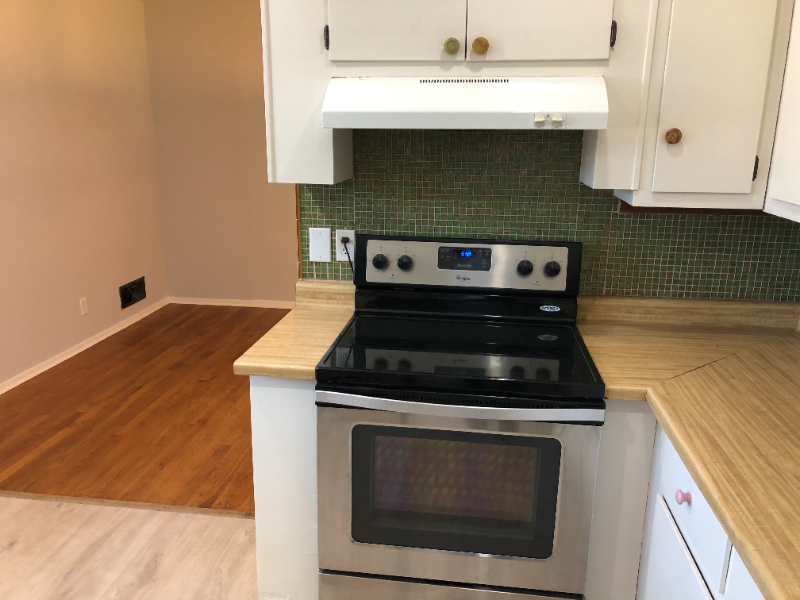 1104 Lynmoor Dr Ne - Photo 5 of 20