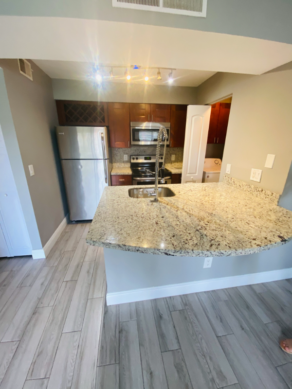 1239 Sw 46th Ave #908 - Photo 2 of 46