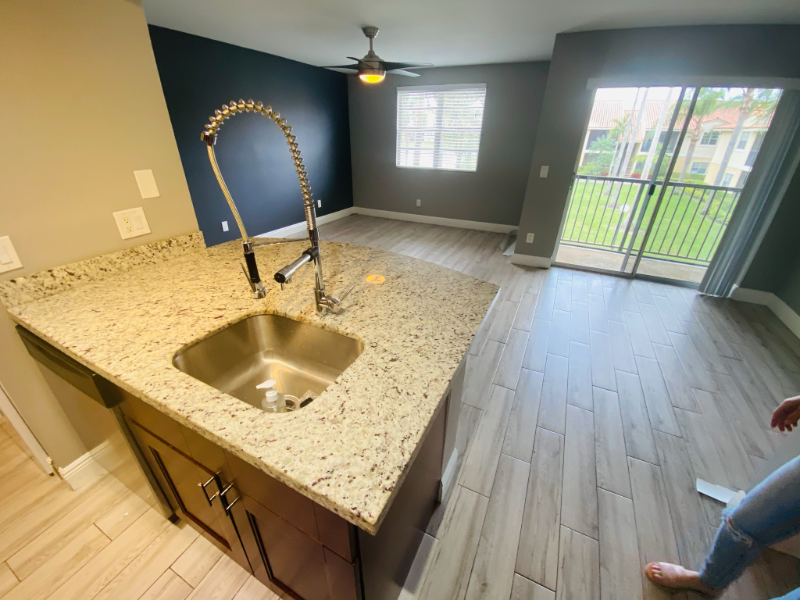 1239 Sw 46th Ave #908 - Photo 6 of 46