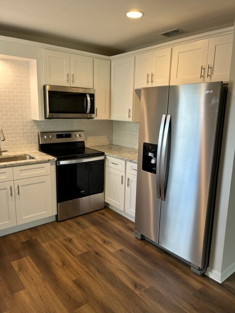 403 E Park St - Photo 2 of 13