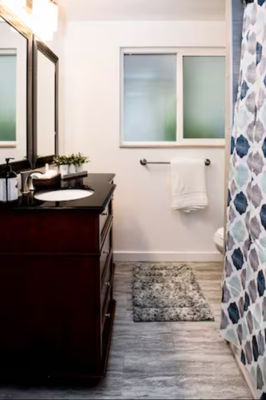 1945 S 2600 E - Photo 6 of 50