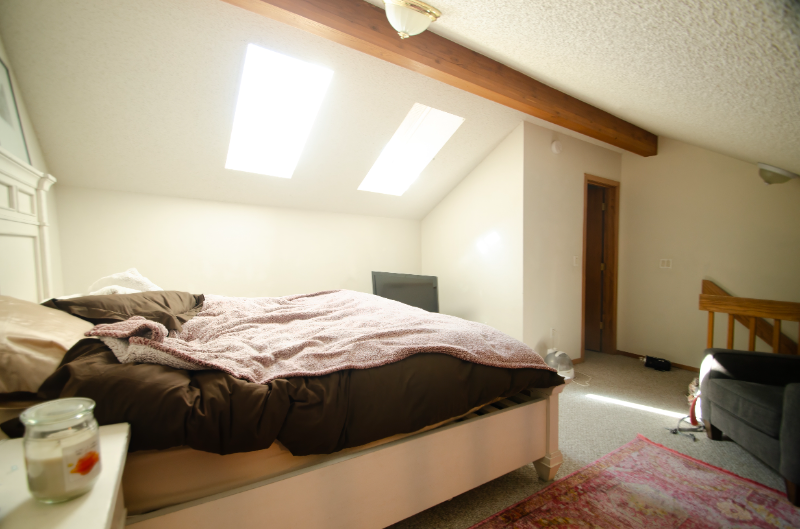 2829 Springdale Ln - Photo 4 of 9