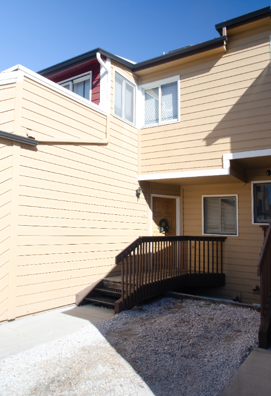 2829 Springdale Ln - Photo 7 of 9