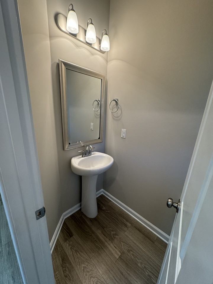 453 Eastfair Dr #NA - Photo 4 of 18