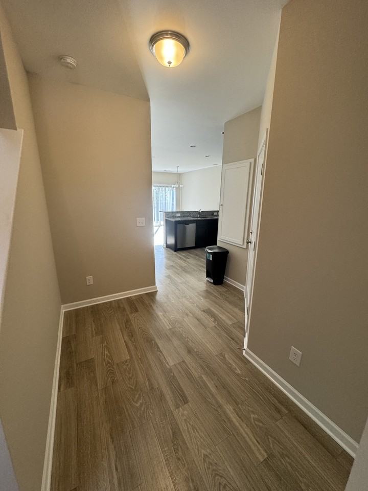 453 Eastfair Dr #NA - Photo 6 of 18