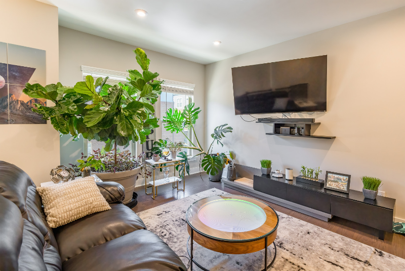 15040 New Amsterdam Ln - Photo 3 of 33