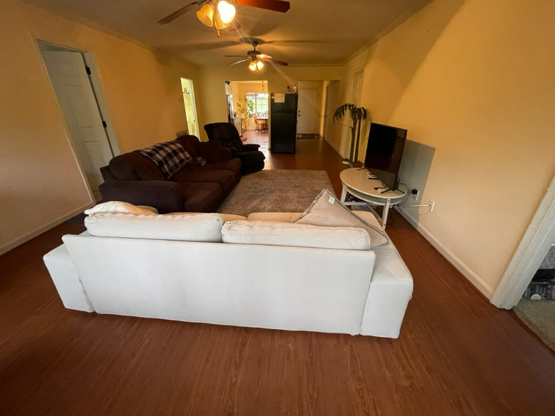 1153 Northwood Dr - Photo 3 of 5