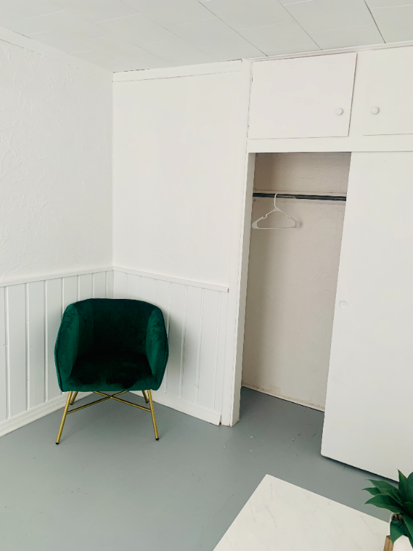 108 W Gold St - Photo 4 of 23