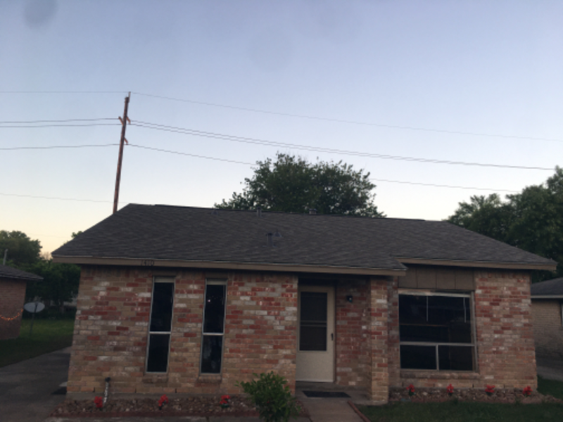 1410 N Avenue R - Photo 2 of 35