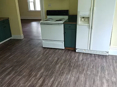 243 W Locust St #1 - Photo 5 of 6