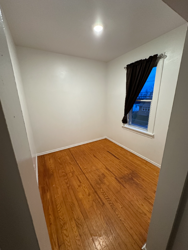 136 Sawyer Ave #2 - Photo 4 of 9