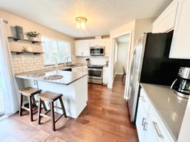 featured image of 1020 Sw 177th Ter