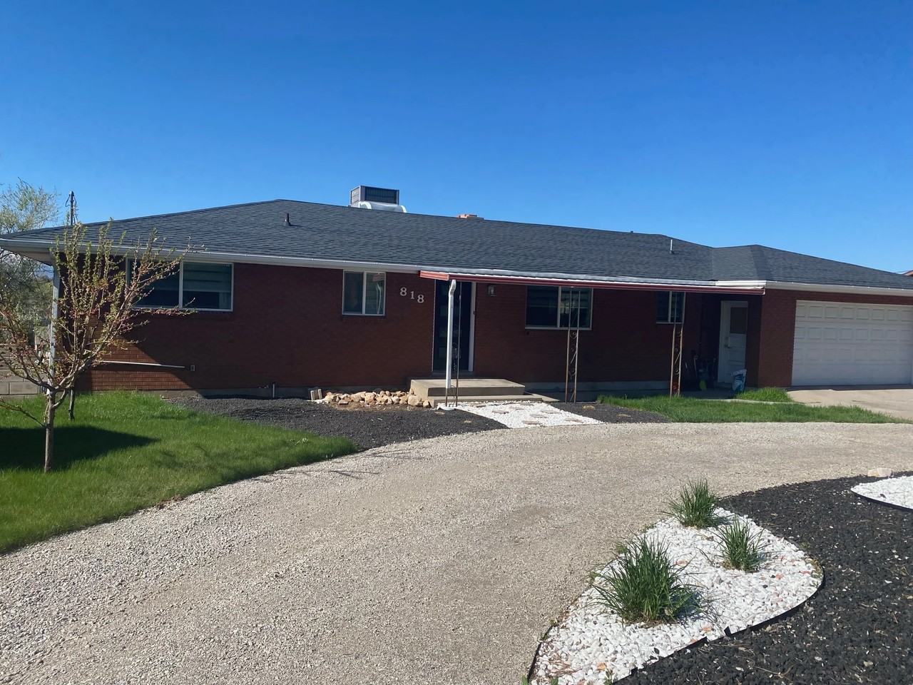 818 S Canyon Rd - Photo 2 of 35