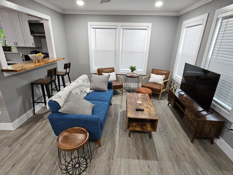 2717 Alexander Ave - Photo 5 of 22