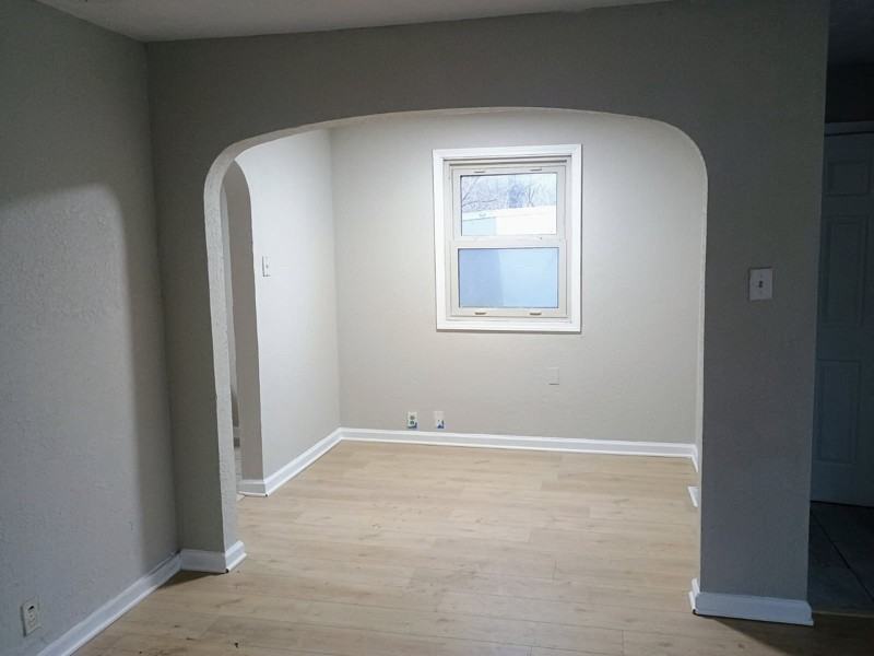 2010 E Laurel St - Photo 5 of 16