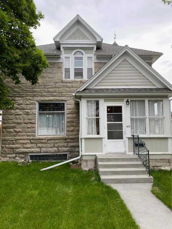425 S Washington St - Photo 3 of 25