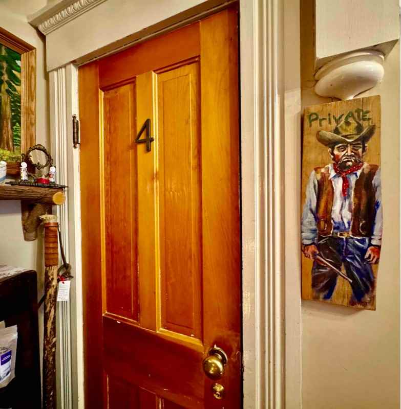425 S Washington St - Photo 7 of 25