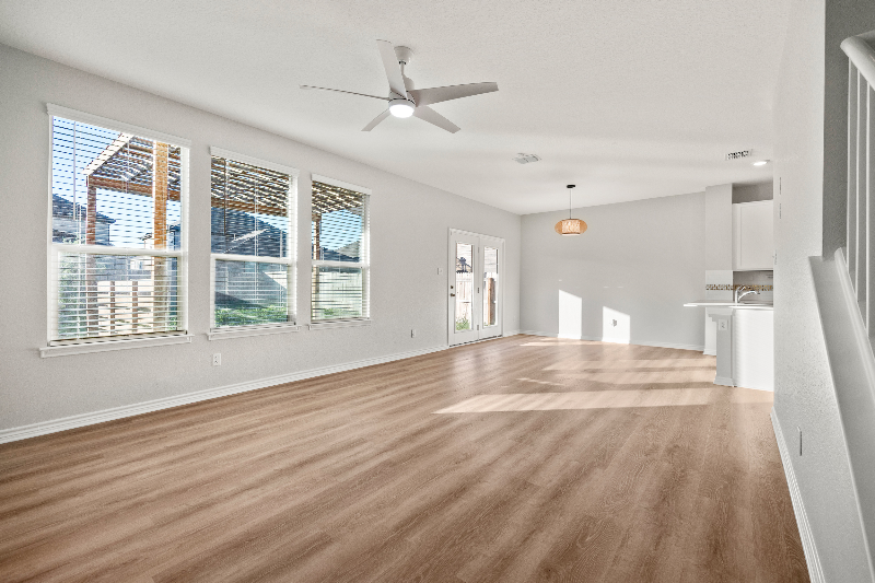1922 Brandywine Dr - Photo 4 of 23