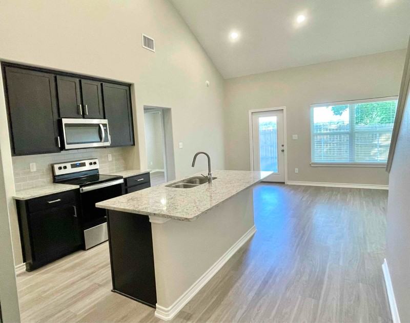 14552 County Rd #200 - Photo 2 of 27