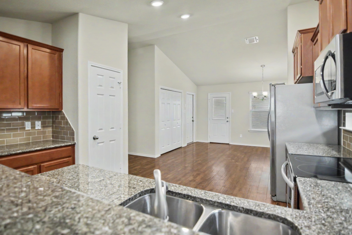 4901 Mohawk Dr #NA - Photo 6 of 18